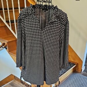 👚Cocomo Black and White Patterned Blouse